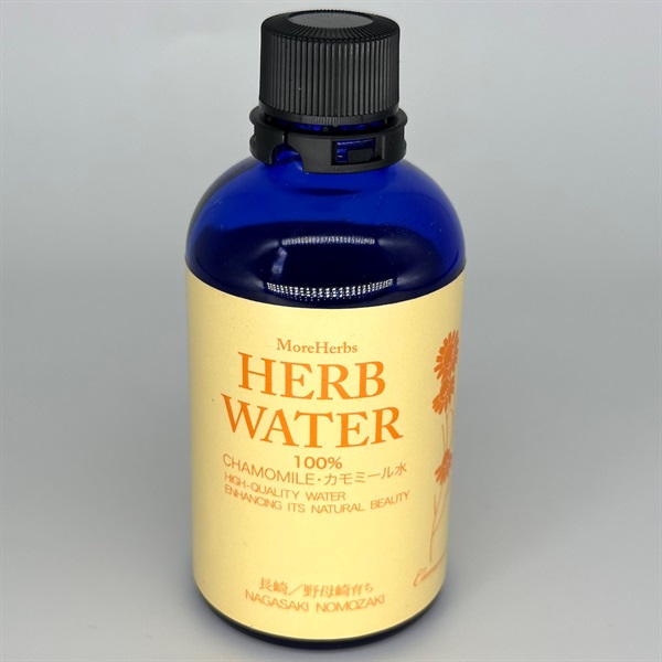 自然栽培 HERB WATER「カモミール水」【100ml】カモミールの中でもハーブ調の香りが特徴のジャーマン・カモミールの個性が漂う/ローションキャップタイプ/#